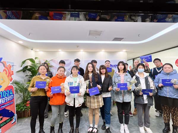【达内UI培训班2210开班盛况-达内设计学院】